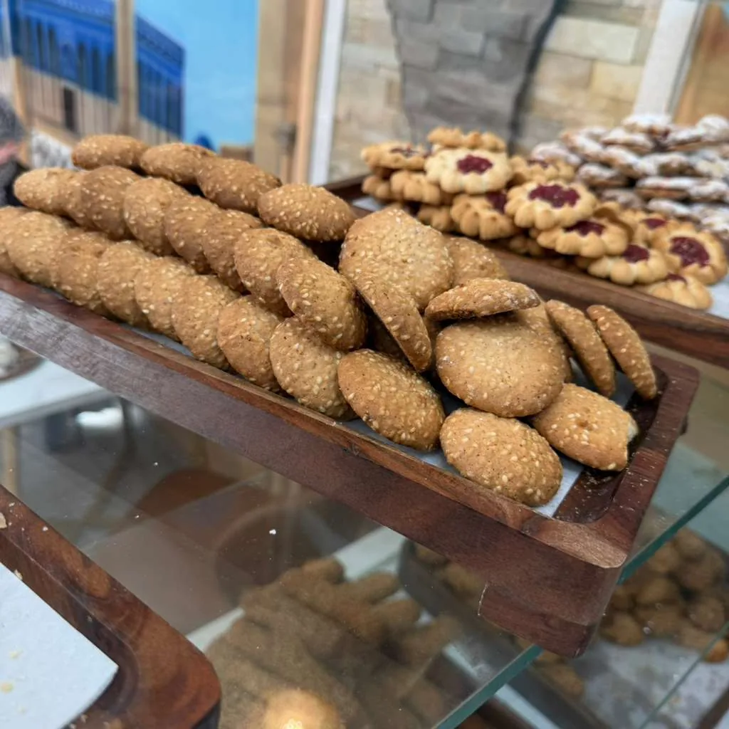Sesame seed cookies