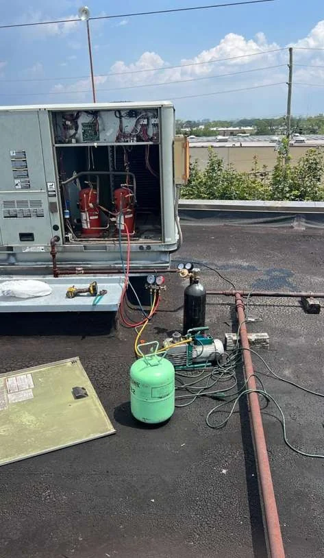 Commercial rooftop HVAC compressor repair